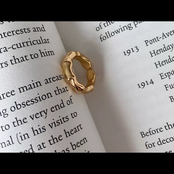 bone ring - Picture 1 of 4